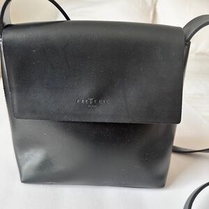 Frederic T Paris Crossbody / Shoulder Bag